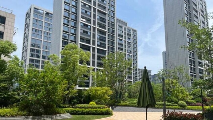 一眼心动情人节穿搭,澳门开奖结果2025澳门,机构预测与落实方法揭秘_精英版V6.32